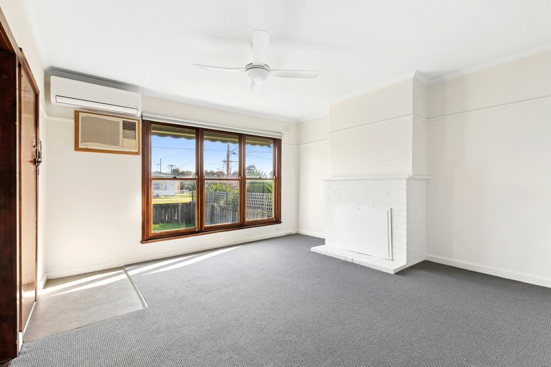 Photo - 8 Robin Avenue, Norlane VIC 3214 - Image 2
