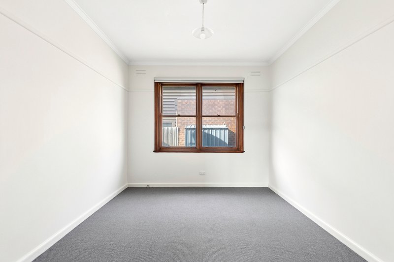 Photo - 8 Robin Avenue, Norlane VIC 3214 - Image 9