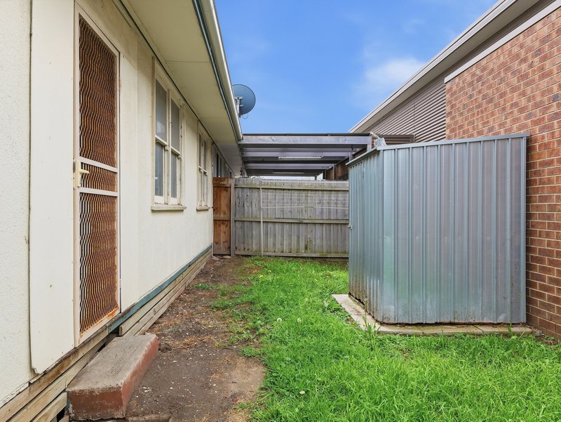 Photo - 8 Robin Avenue, Norlane VIC 3214 - Image 11
