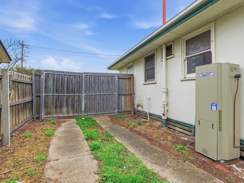 Photo - 8 Robin Avenue, Norlane VIC 3214 - Image 12