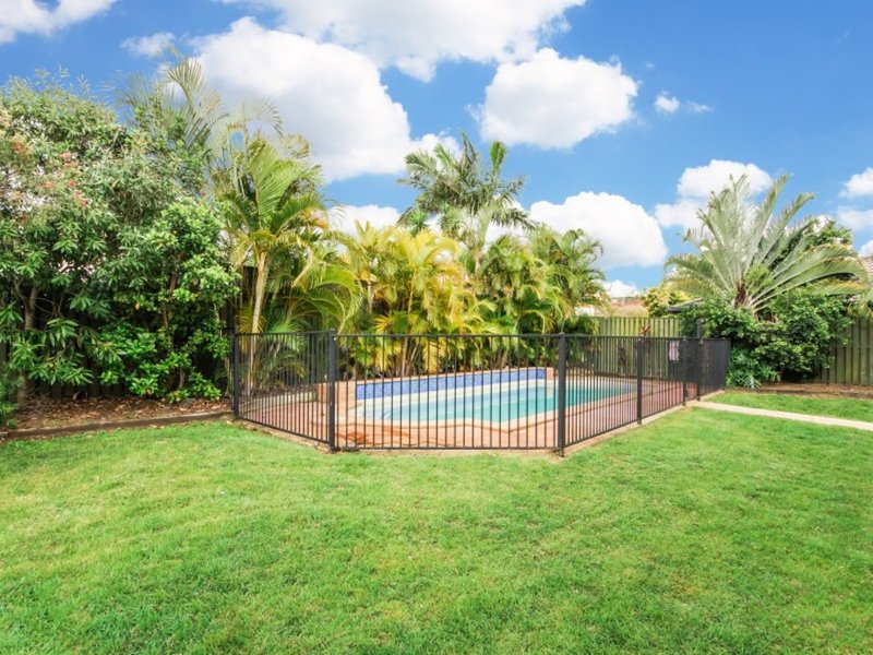 Photo - 8 Robinia Court, Robina QLD 4226 - Image 16