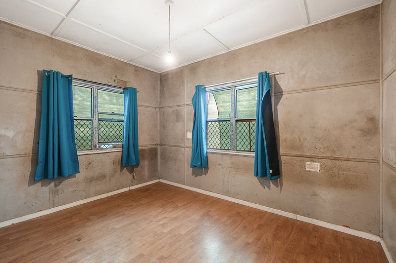 Photo - 8 Robsart Street, North Toowoomba QLD 4350 - Image 12