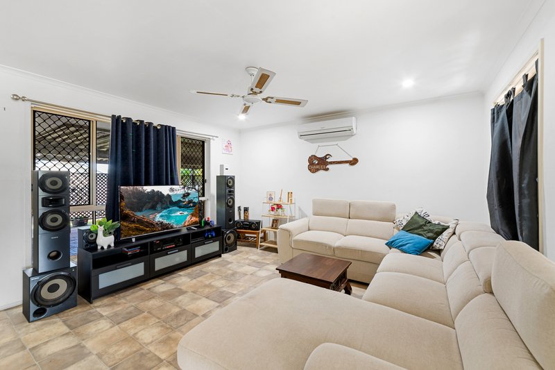 Photo - 8 Rochelle Place, Deception Bay QLD 4508 - Image 4