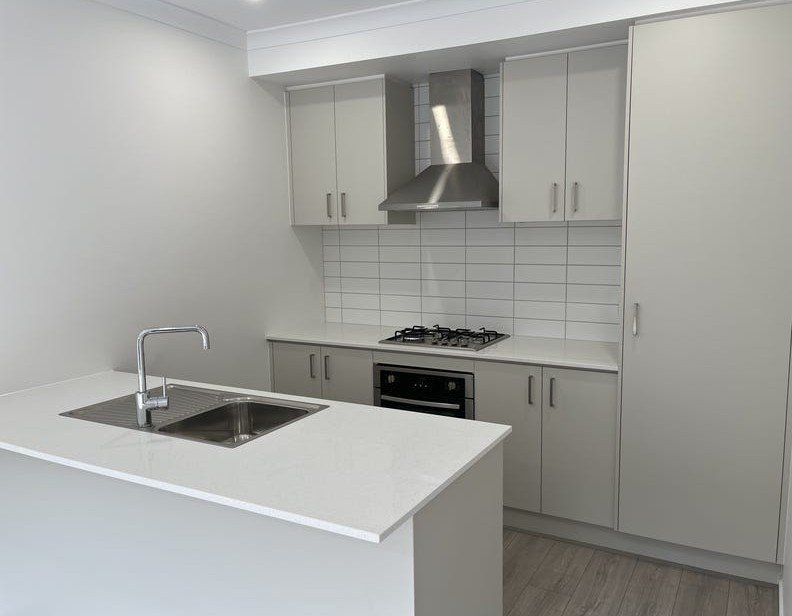 Photo - 8 Rodway Walk, Tarneit VIC 3029 - Image 3