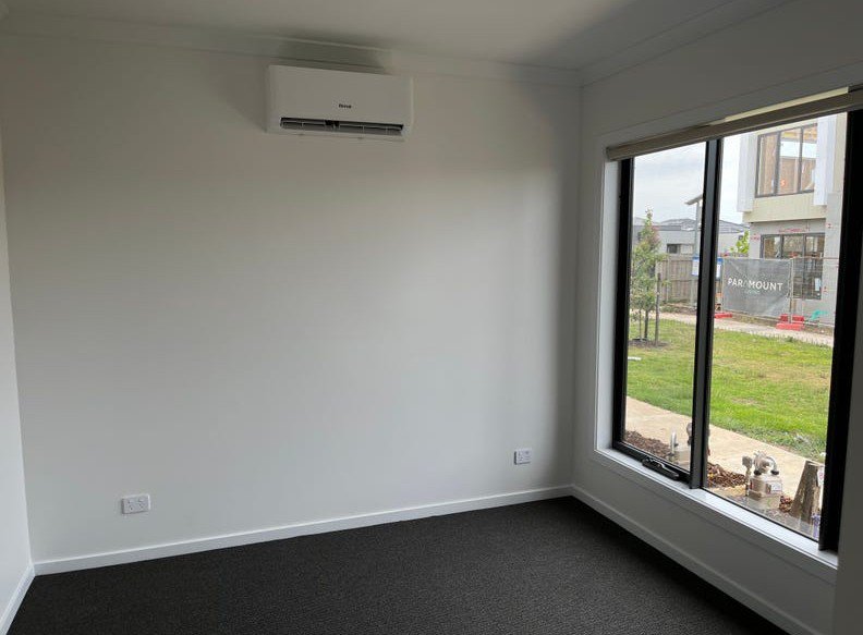 Photo - 8 Rodway Walk, Tarneit VIC 3029 - Image 4