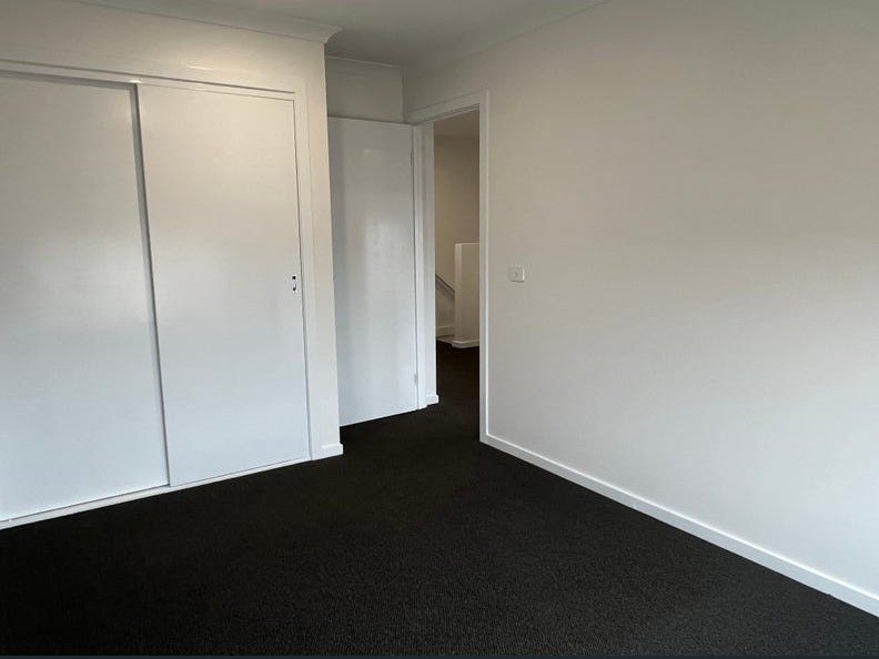 Photo - 8 Rodway Walk, Tarneit VIC 3029 - Image 6
