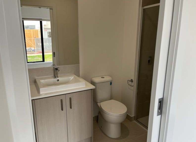 Photo - 8 Rodway Walk, Tarneit VIC 3029 - Image 8