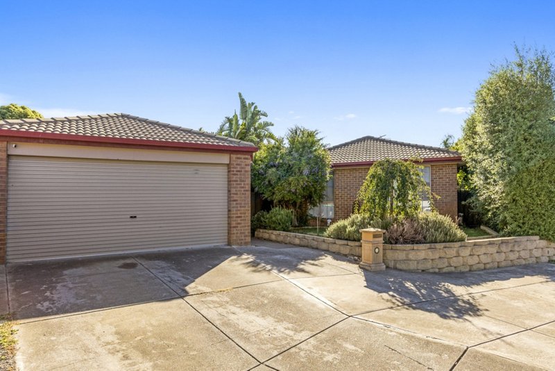 Photo - 8 Romany Place, Hoppers Crossing VIC 3029 - Image 2