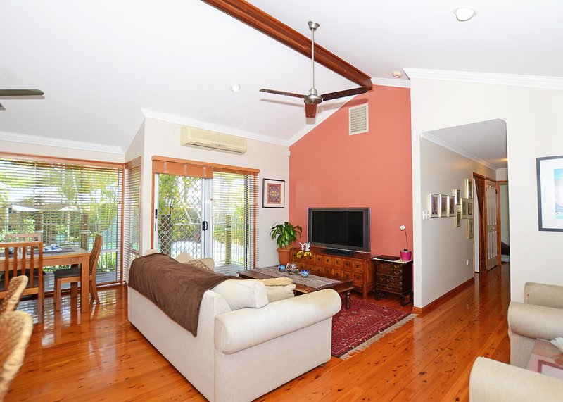 Photo - 8 Rosalind Court, Torquay QLD 4655 - Image 6