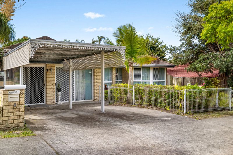 Photo - 8 Rossmore Street, Heritage Park QLD 4118 - Image 2