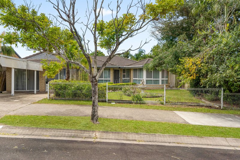 Photo - 8 Rossmore Street, Heritage Park QLD 4118 - Image 3