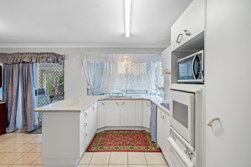 Photo - 8 Rossmore Street, Heritage Park QLD 4118 - Image 8