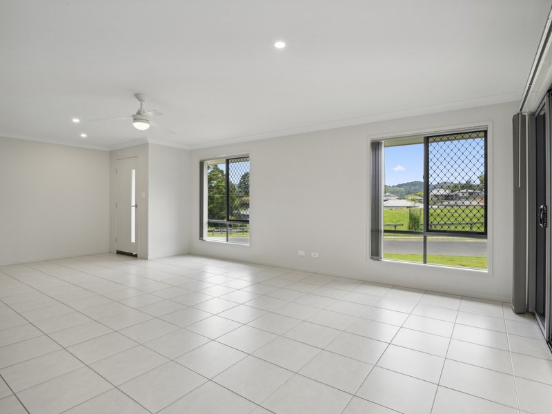 Photo - 8 Rovere Drive, Coffs Harbour NSW 2450 - Image 5