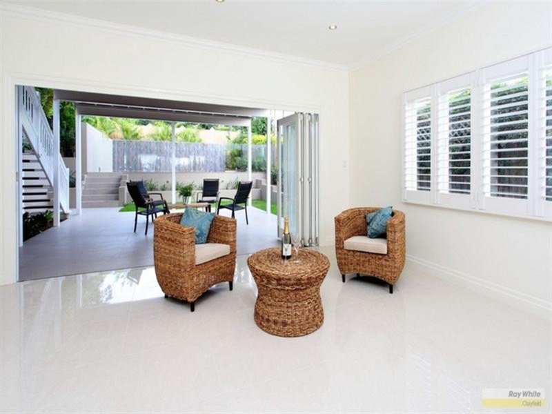 Photo - 8 Royal Terrace, Hamilton QLD 4007 - Image 6