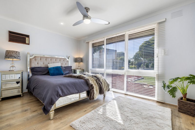 Photo - 8 Rubens Court, Scoresby VIC 3179 - Image 9