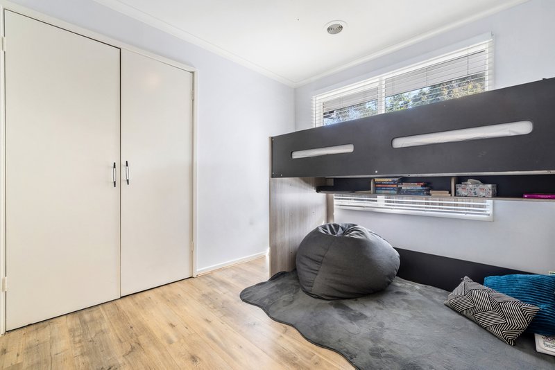 Photo - 8 Rubens Court, Scoresby VIC 3179 - Image 12