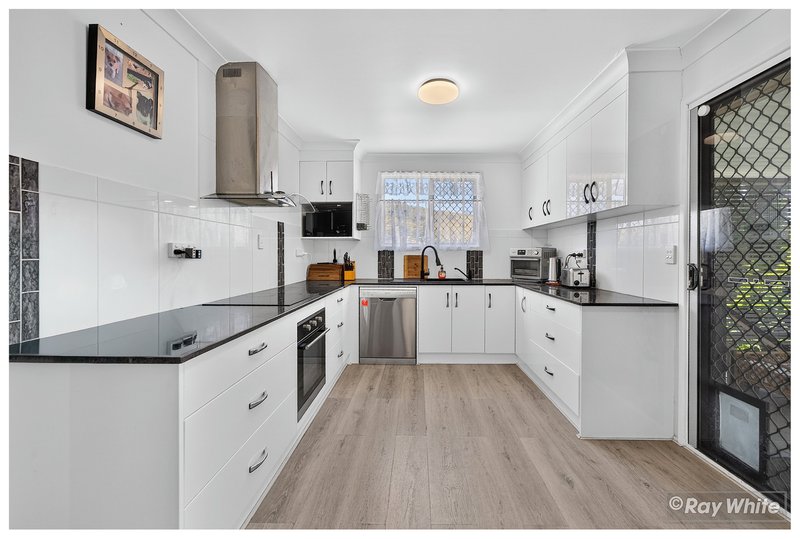 Photo - 8 Ruff Street, Norman Gardens QLD 4701 - Image 3