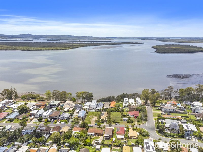 Photo - 8 Rusbrook Street, Redland Bay QLD 4165 - Image 2