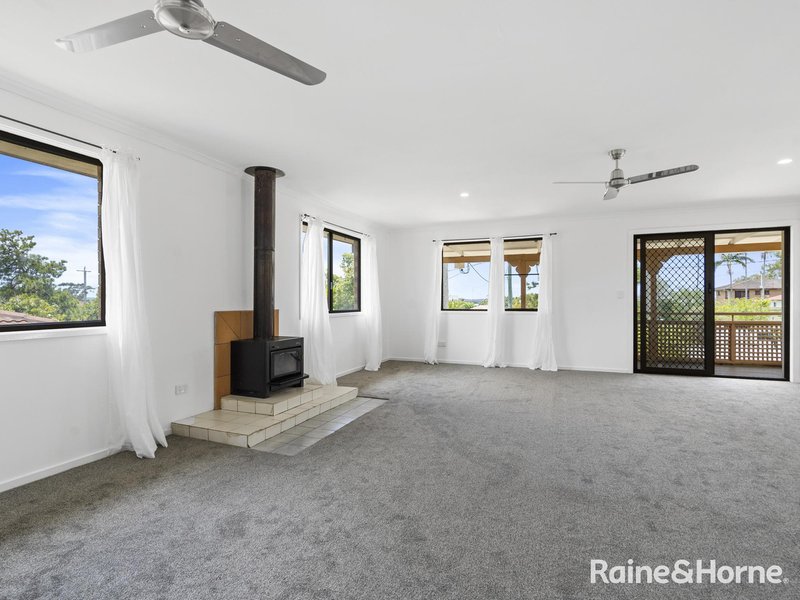 Photo - 8 Rusbrook Street, Redland Bay QLD 4165 - Image 3