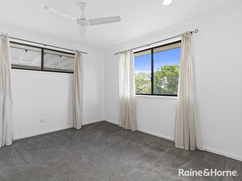 Photo - 8 Rusbrook Street, Redland Bay QLD 4165 - Image 8