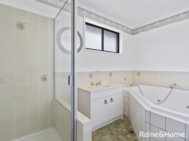 Photo - 8 Rusbrook Street, Redland Bay QLD 4165 - Image 10