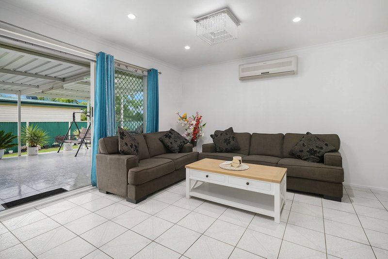 Photo - 8 Rushes Place, Minto NSW 2566 - Image 5