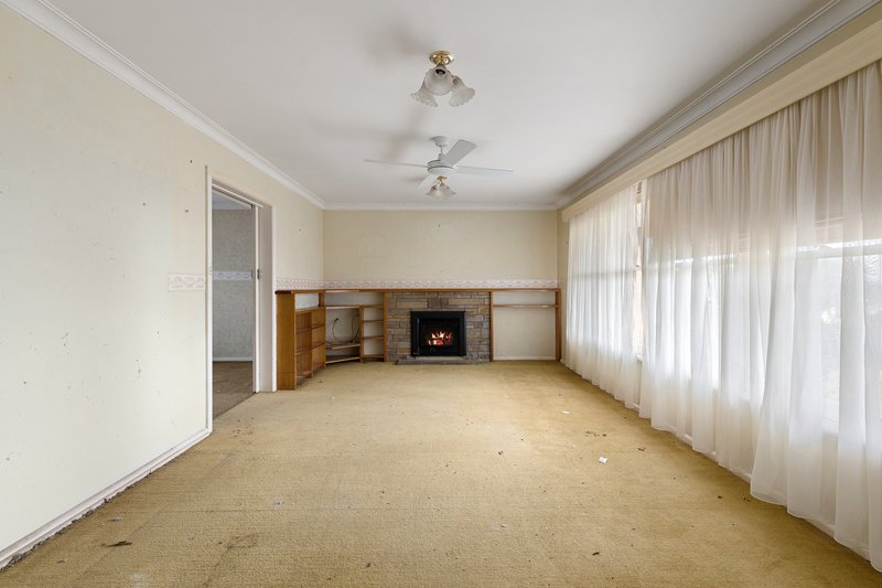 Photo - 8 Russet Road, Ringwood East VIC 3135 - Image 4