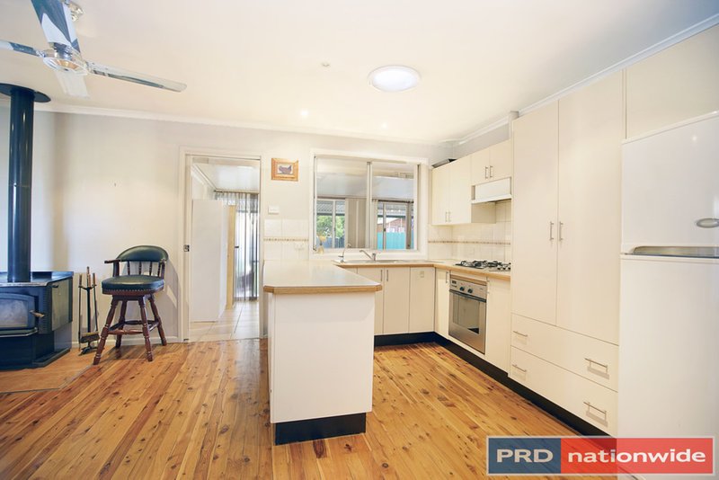 Photo - 8 Ryan Place, Emu Plains NSW 2750 - Image 5