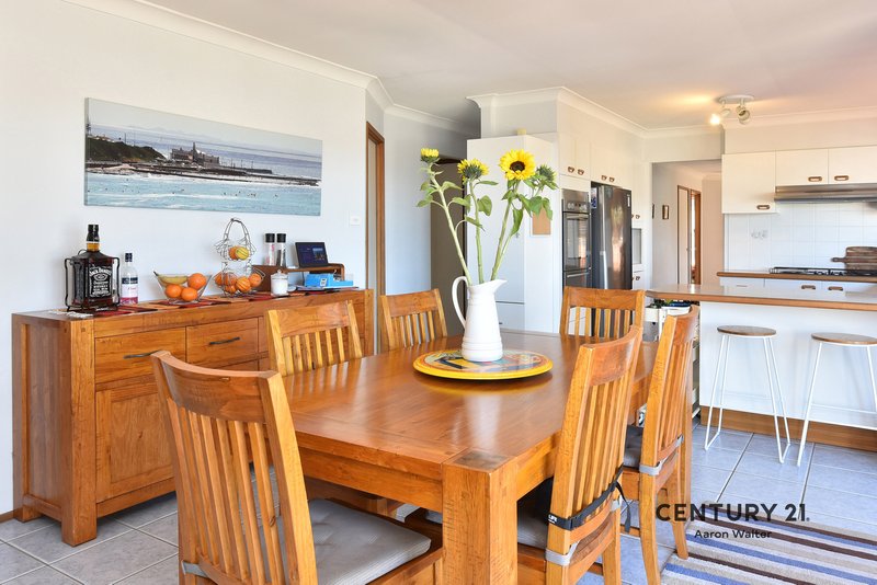 Photo - 8 Salix Drive, Edgeworth NSW 2285 - Image 7