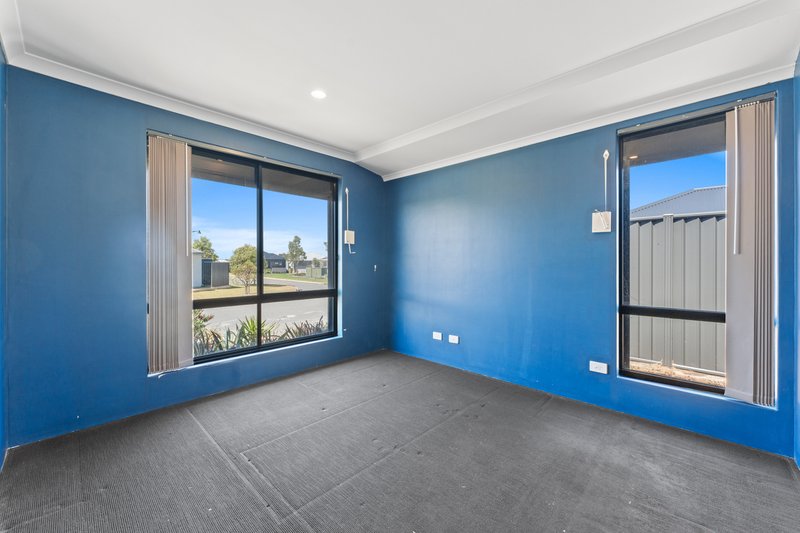 Photo - 8 Saltwater Street, Baldivis WA 6171 - Image 4