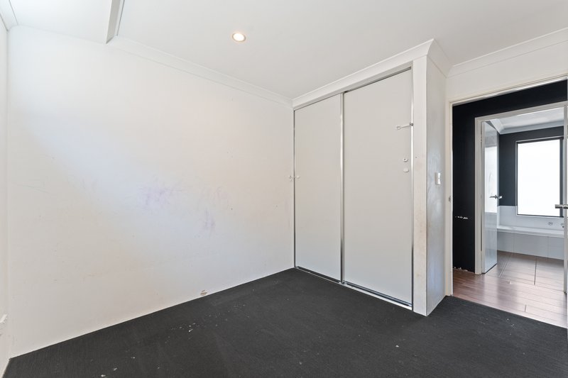 Photo - 8 Saltwater Street, Baldivis WA 6171 - Image 10