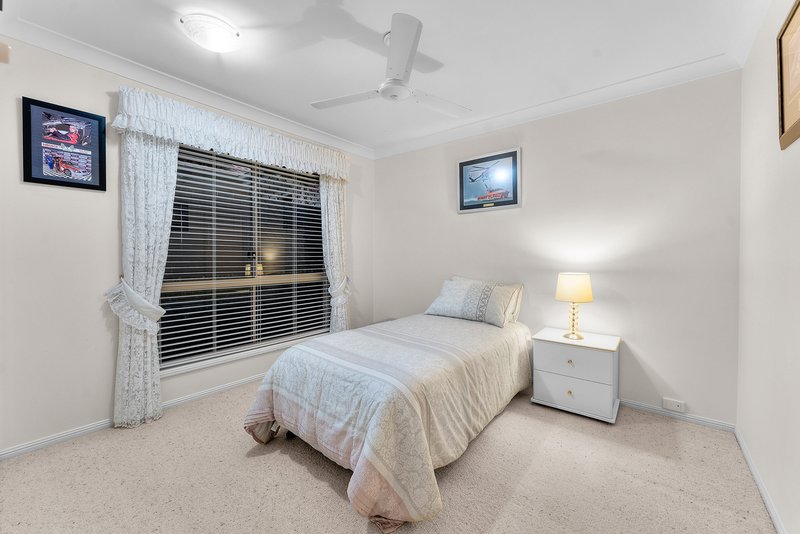 Photo - 8 Samson Street, North Lakes QLD 4509 - Image 12