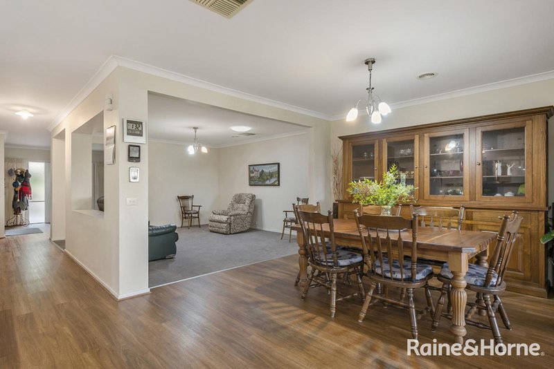 Photo - 8 Sanctuary Drive, Kyneton VIC 3444 - Image 2