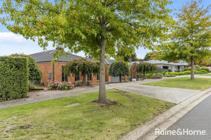 Photo - 8 Sanctuary Drive, Kyneton VIC 3444 - Image 4