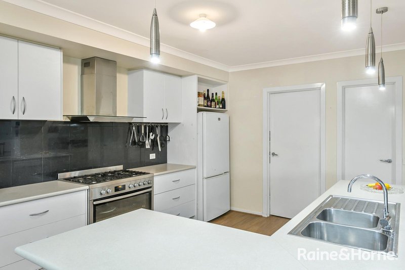 Photo - 8 Sanctuary Drive, Kyneton VIC 3444 - Image 6