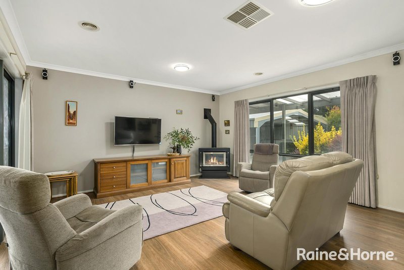 Photo - 8 Sanctuary Drive, Kyneton VIC 3444 - Image 9