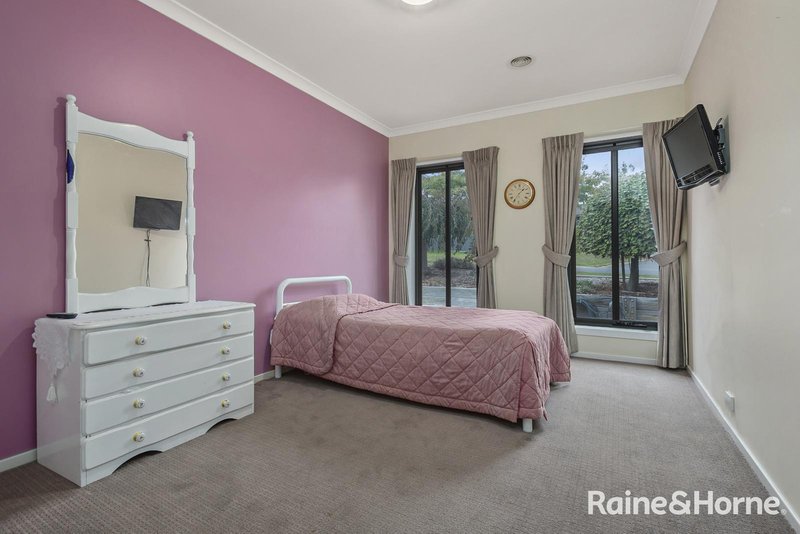 Photo - 8 Sanctuary Drive, Kyneton VIC 3444 - Image 13