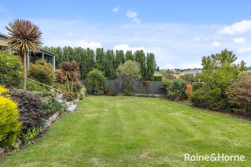 Photo - 8 Sanctuary Drive, Kyneton VIC 3444 - Image 17