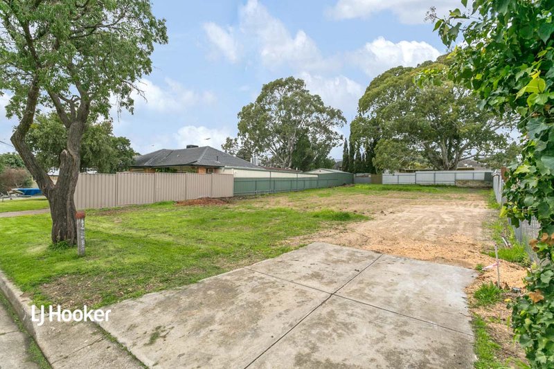 Photo - 8 Sandford Street, Tea Tree Gully SA 5091 - Image 5