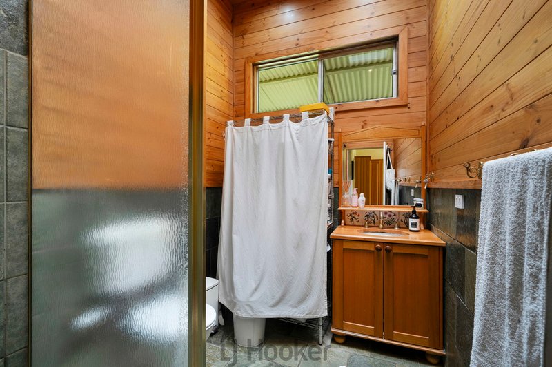 Photo - 8 Sandy Creek Road, Mount Vincent NSW 2323 - Image 21