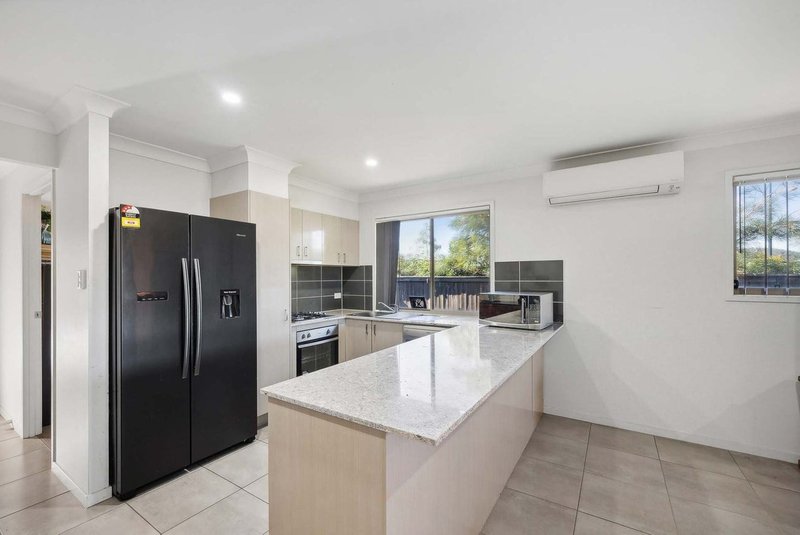 Photo - 8 Sapporo Court, Bahrs Scrub QLD 4207 - Image 3