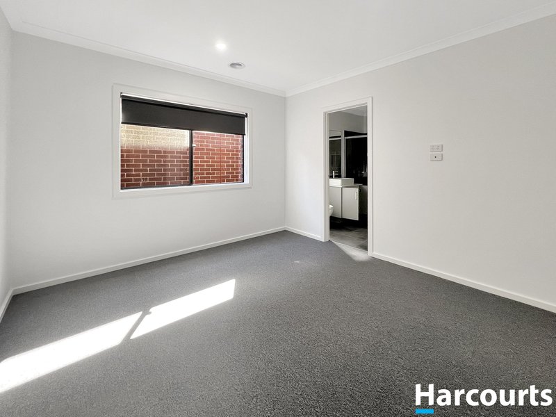 Photo - 8 Sapporo Street, Winter Valley VIC 3358 - Image 4