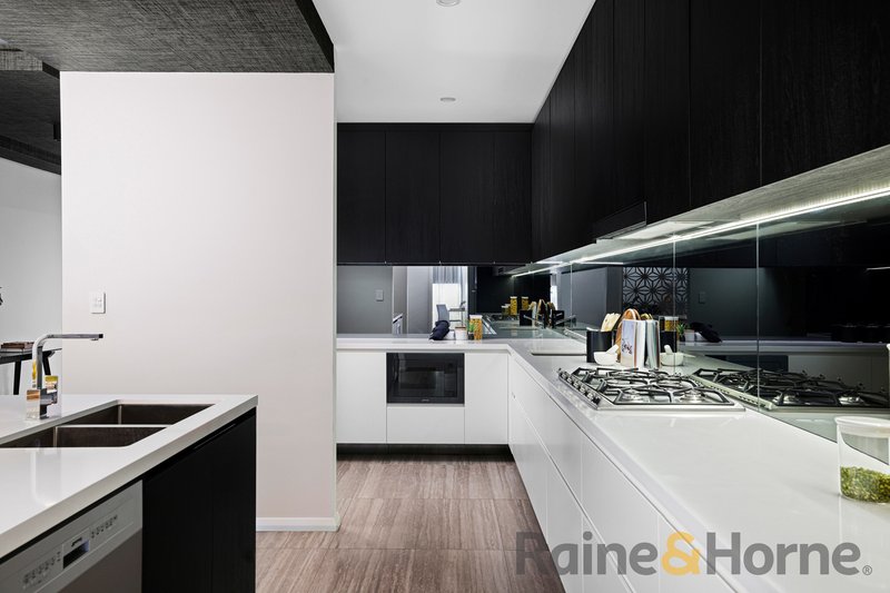 Photo - 8 Sargent Street, Oran Park NSW 2570 - Image 11