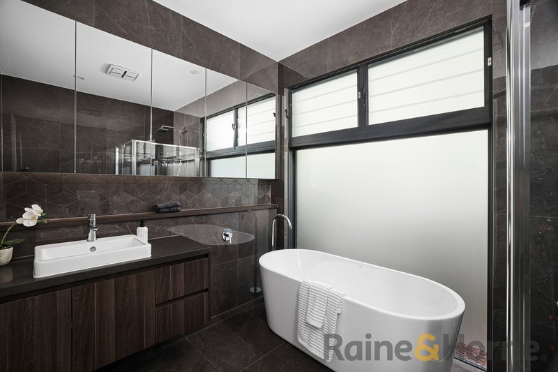 Photo - 8 Sargent Street, Oran Park NSW 2570 - Image 17