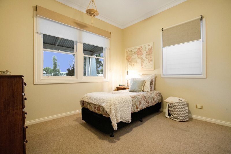 Photo - 8 Sarnia Avenue, Mildura VIC 3500 - Image 8