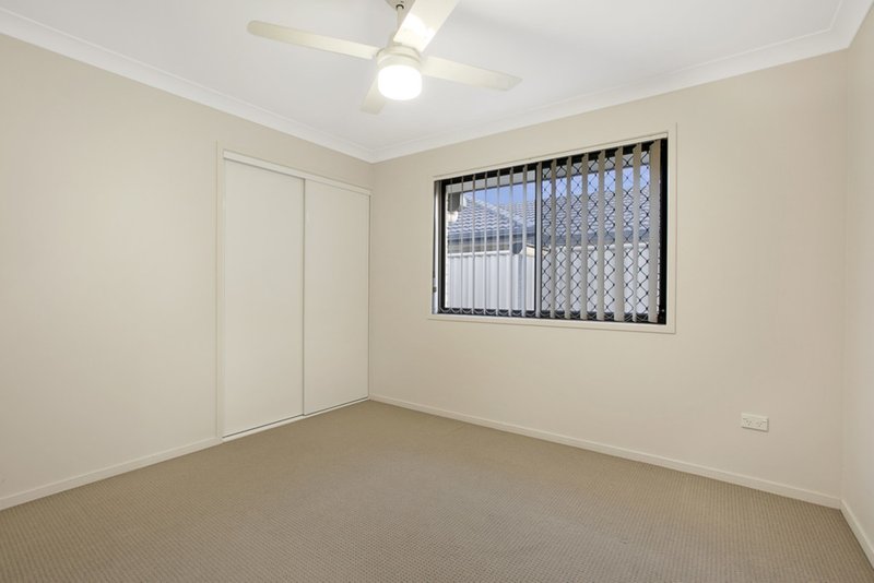 Photo - 8 Sasha Street, Wynnum West QLD 4178 - Image 10