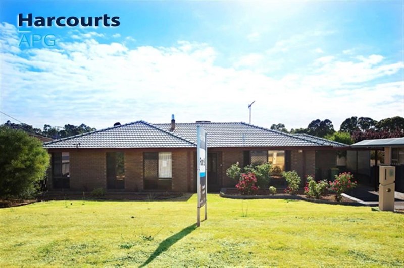 8 Saunders Street, Collie WA 6225