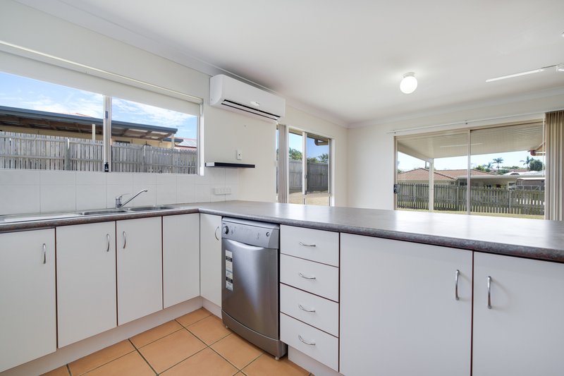 Photo - 8 Saxonvale Court, New Auckland QLD 4680 - Image 3