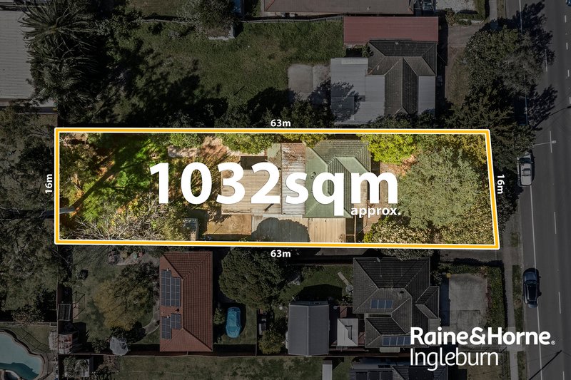 Photo - 8 Saywell Road, Macquarie Fields NSW 2564 - Image 1