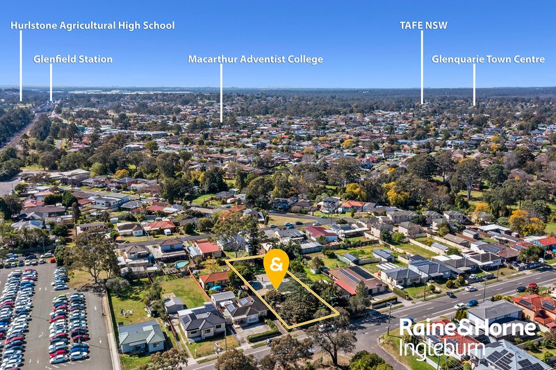 Photo - 8 Saywell Road, Macquarie Fields NSW 2564 - Image 8
